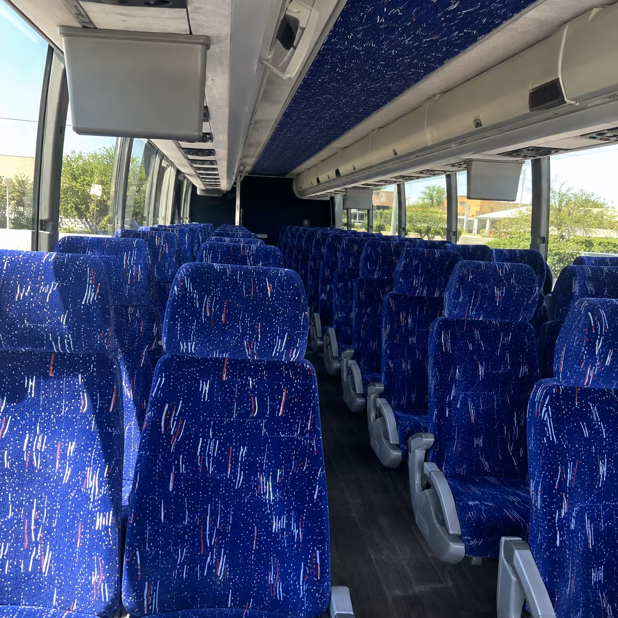 easily book transportation for your next prom 5