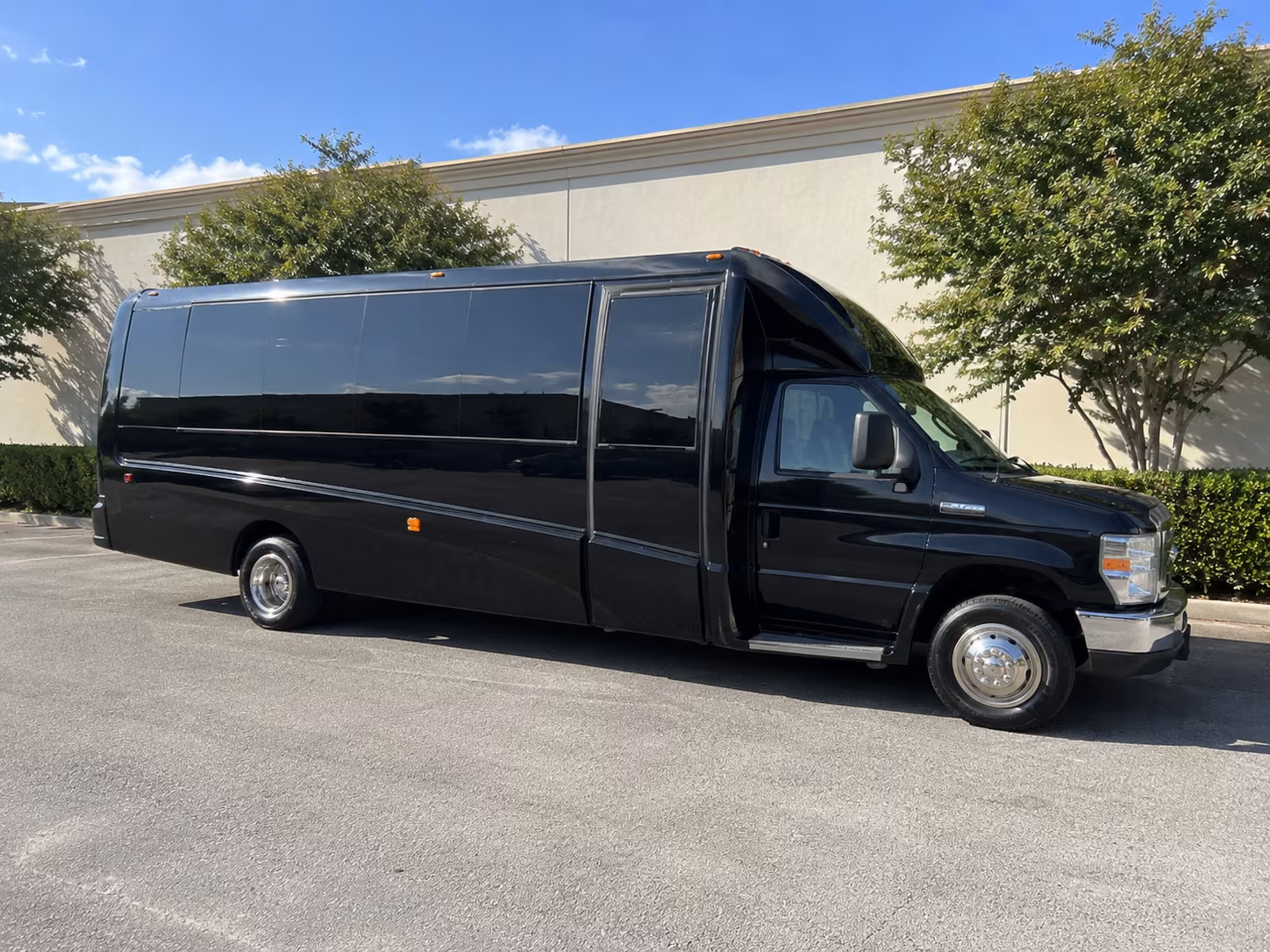 party buses to club shows and live music venues near reading