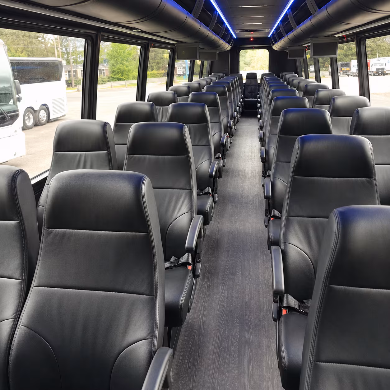 reading 25 passenger minibus interior